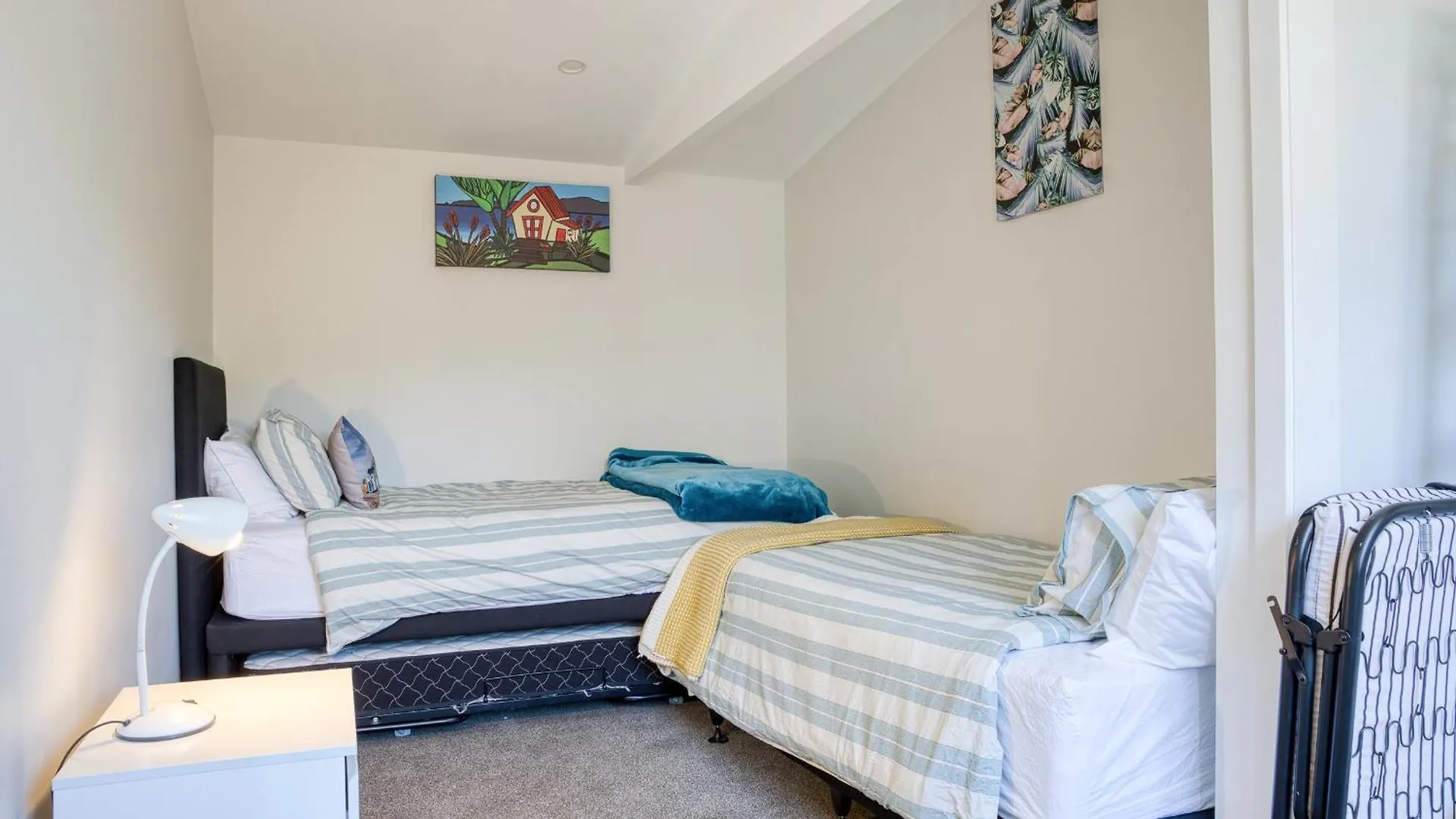 Classy Modern Unit Close To Airport, Shops And Bus Christchurch 0*,